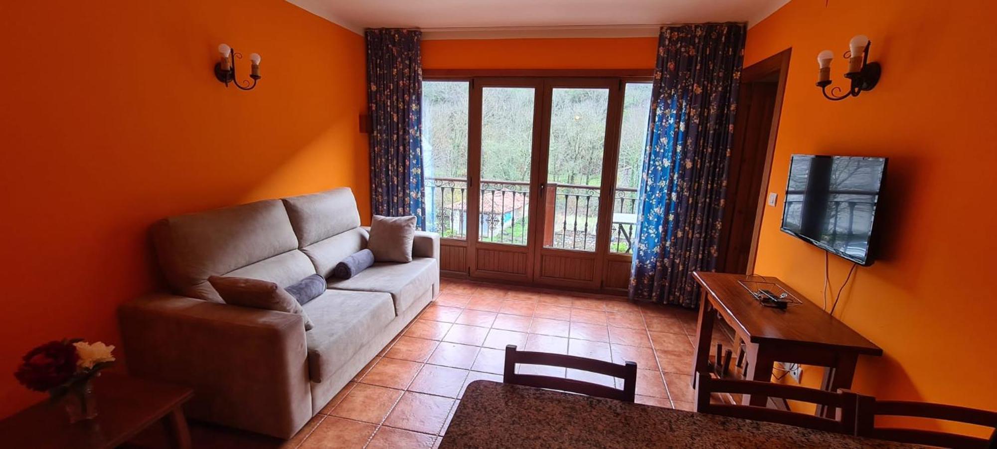 Apartamentos La Corona - Cabrales Carrena de Cabrales Kültér fotó
