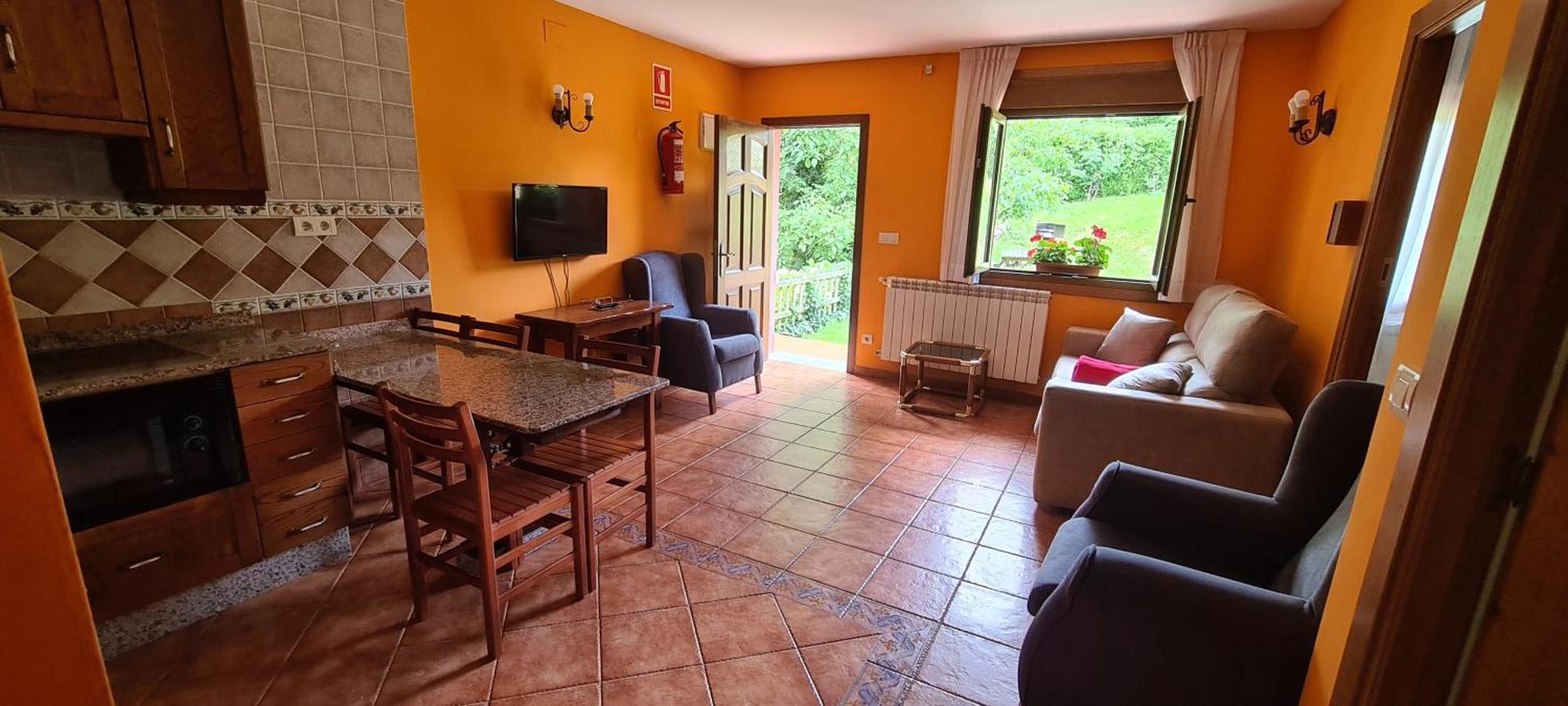 Apartamentos La Corona - Cabrales Carrena de Cabrales Kültér fotó
