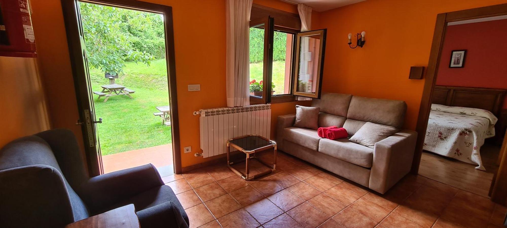 Apartamentos La Corona - Cabrales Carrena de Cabrales Kültér fotó
