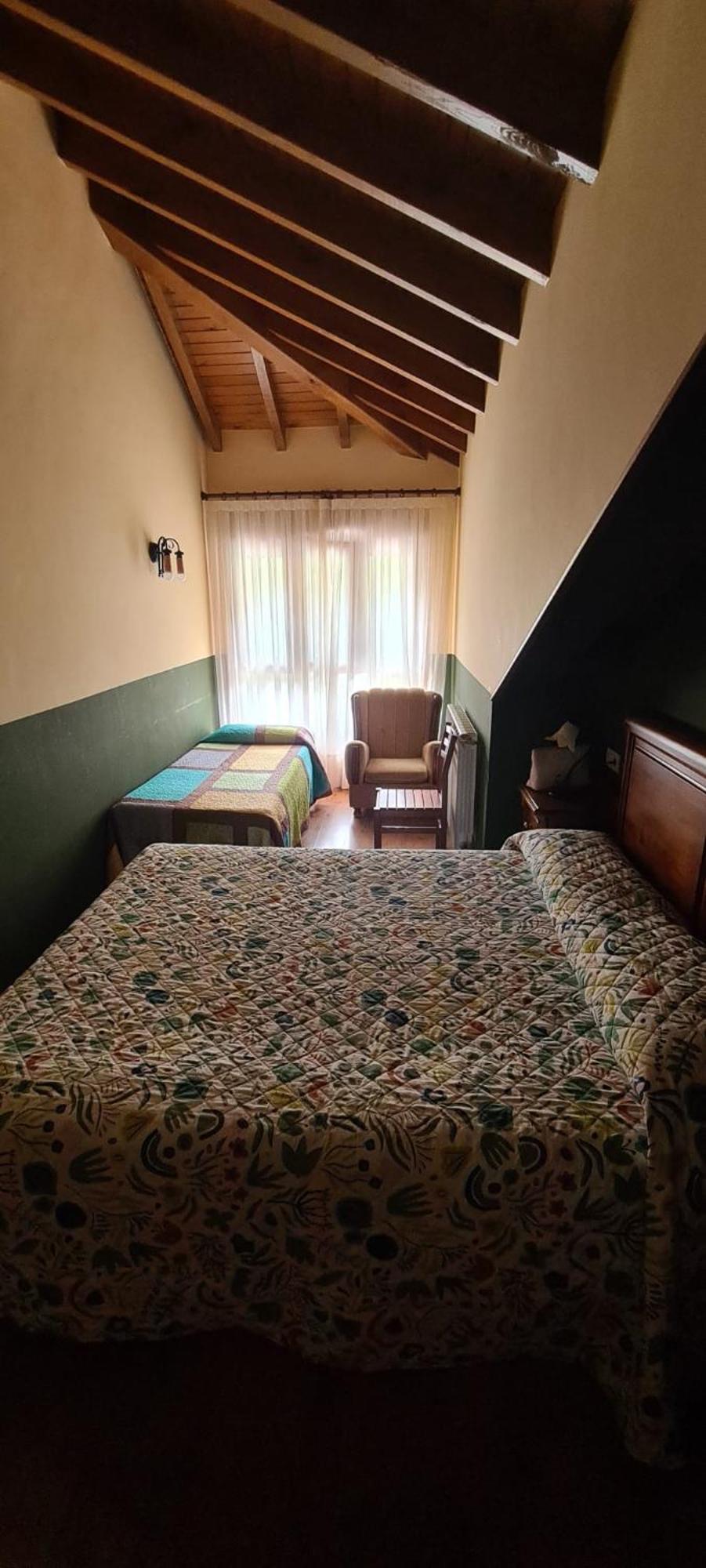 Apartamentos La Corona - Cabrales Carrena de Cabrales Kültér fotó