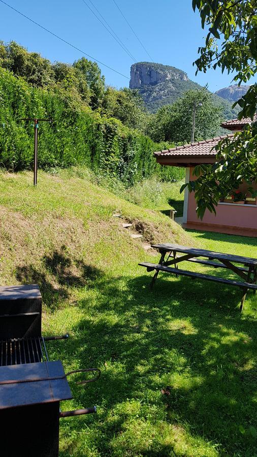 Apartamentos La Corona - Cabrales Carrena de Cabrales Kültér fotó